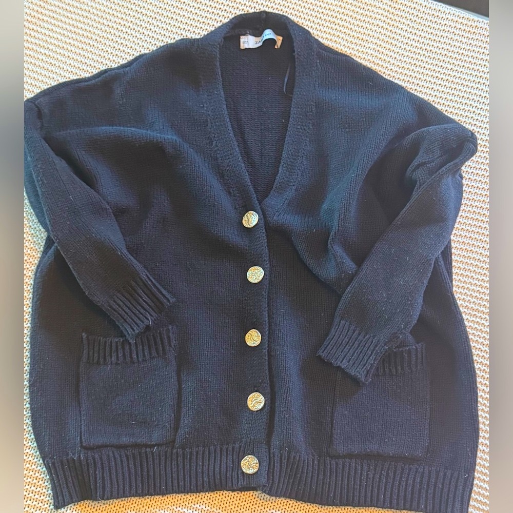 Chunky knit, drop shoulder sweater w/ gold metal buttons - Cozy Cabincore Vibes